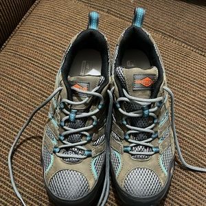 Merrell Moab Vertex size 8 ladies. In great condition